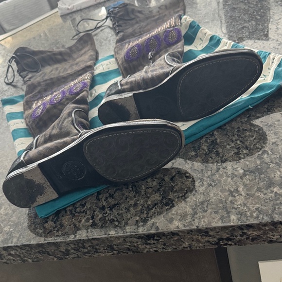 Meher Kakalia Over the Knee Boots!! - Picture 2 of 6